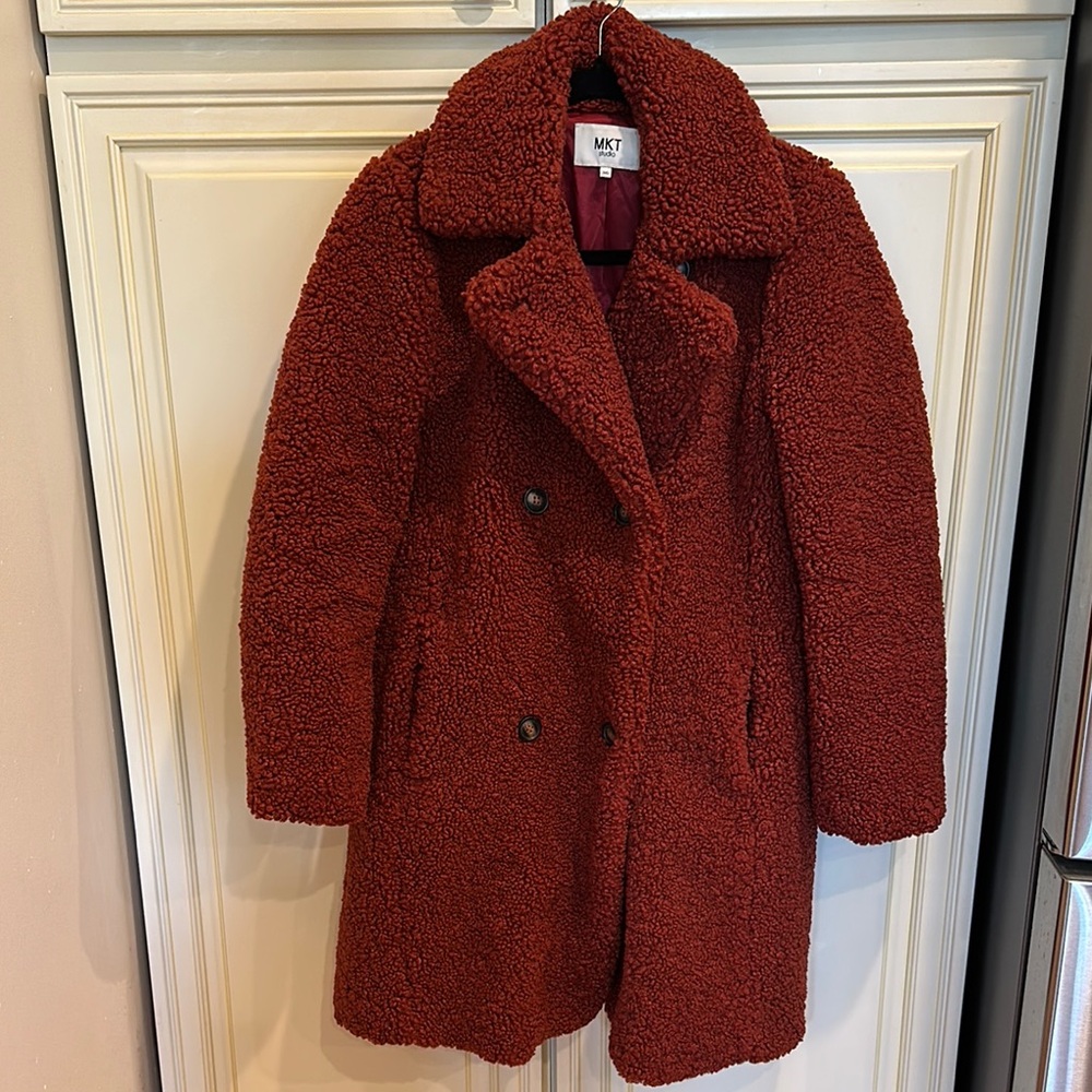 MKT Studio Madime Sherpa Coat